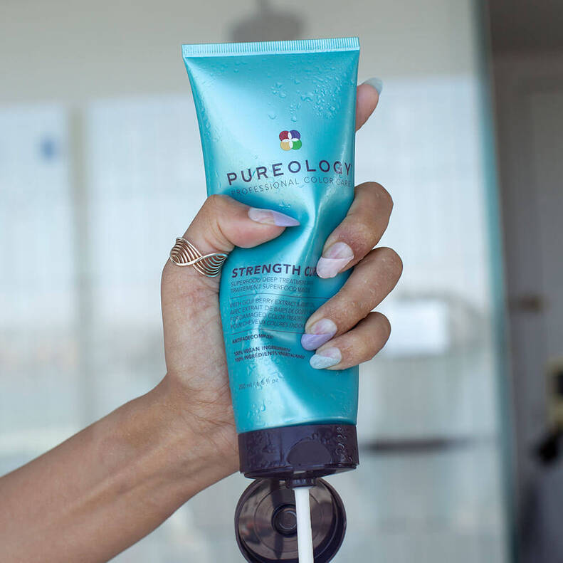 Pureology Strength Cure Superfood Treatment for Damaged Hair 200ml